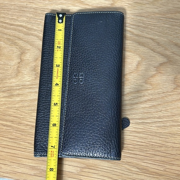 Bosca Pebble Leather Functional Wallet - gently used - Picture 10 of 16